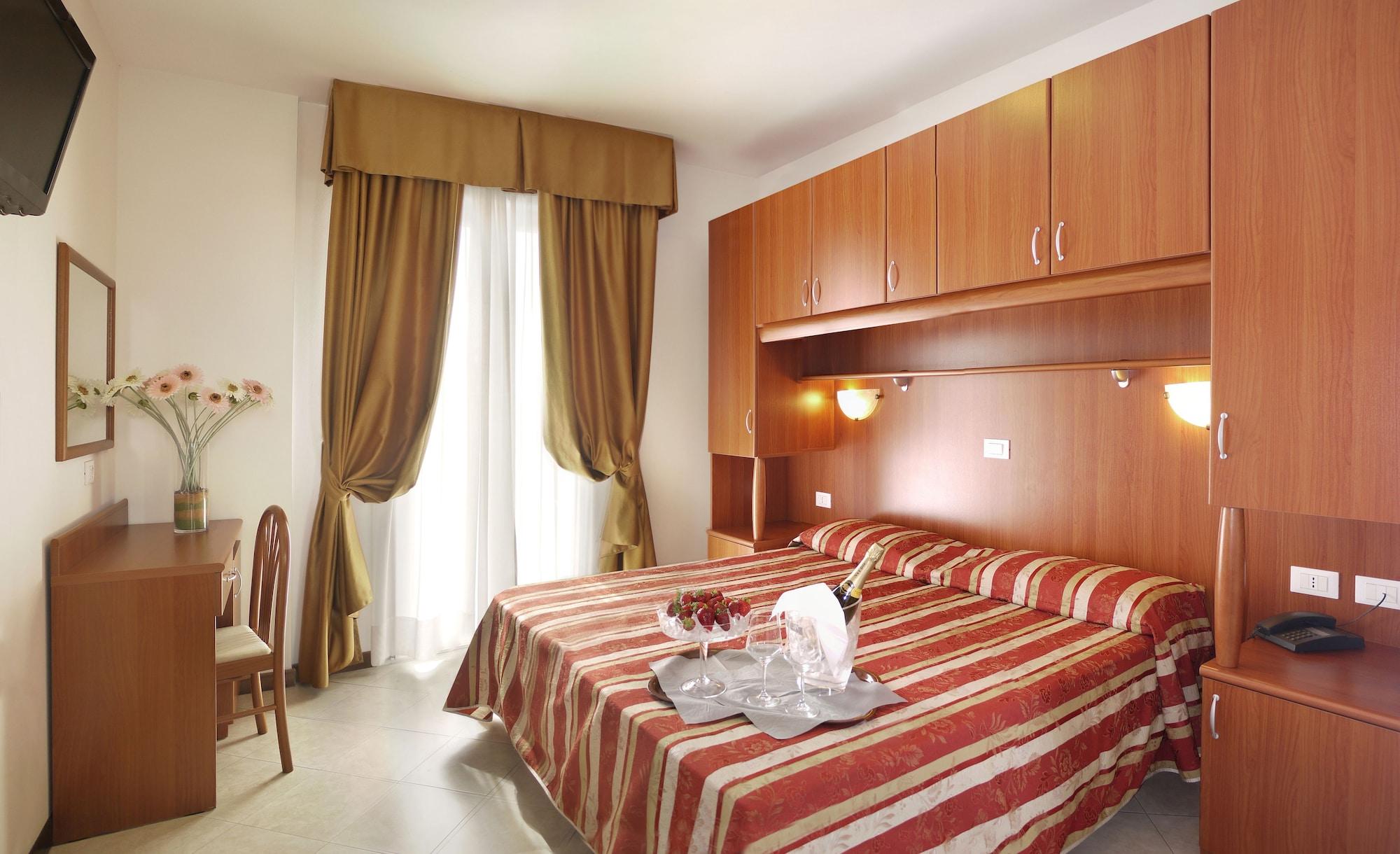 Hotel Storione Лідо-ді-Єзоло Екстер'єр фото